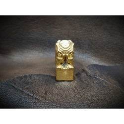 Amuleto de Cthulhu chapado en oro 24K