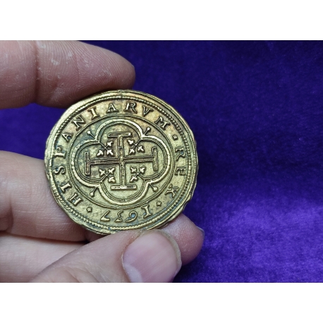 Moneda 8 escudos 1637